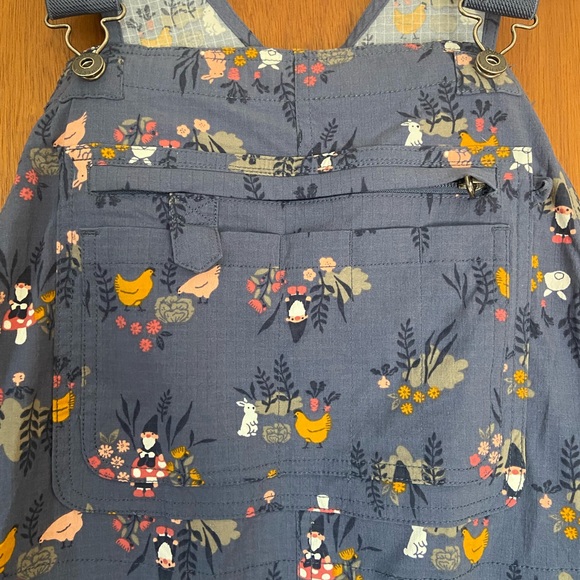 Duluth Trading Co Heirloom Gardening Bib Overalls - Picture 5 of 12